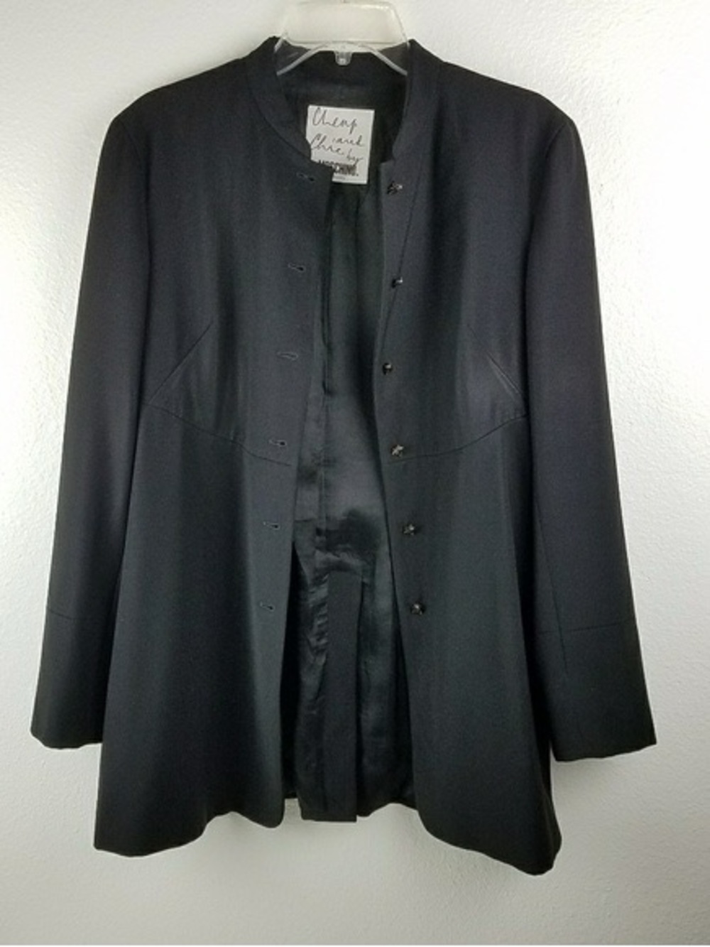 Moschino “Cheap and Chic” long black jacket.  Bees buttons GUC Made in Italy - Picture 8 of 8